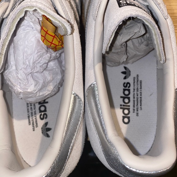 Adidas Chrome shell toe. Sneakers size 11&1/2 - Picture 6 of 6
